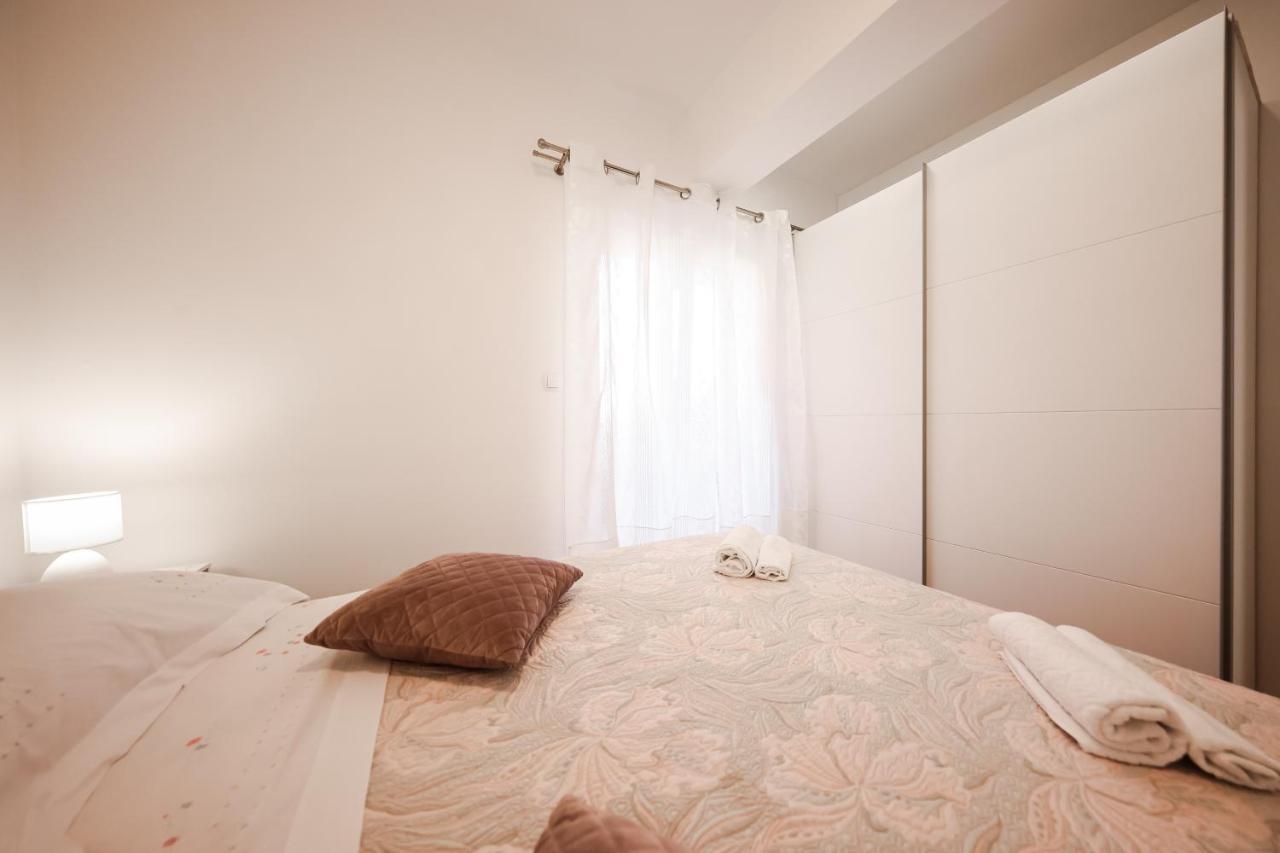 Apartment Puntamika Villa De Rosa - Ground floor Zadar Exterior foto